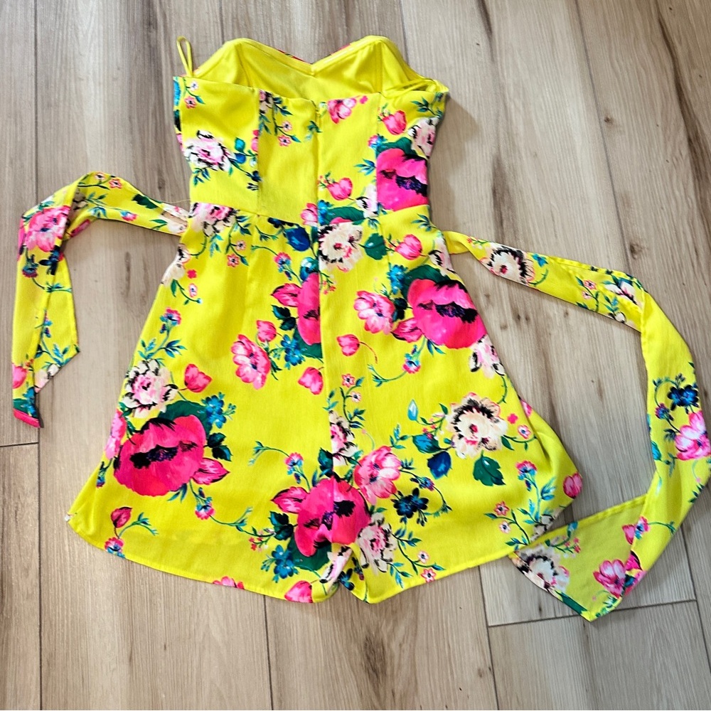 Express Satin Floral Strapless Tie Waist Romper - Picture 4 of 6